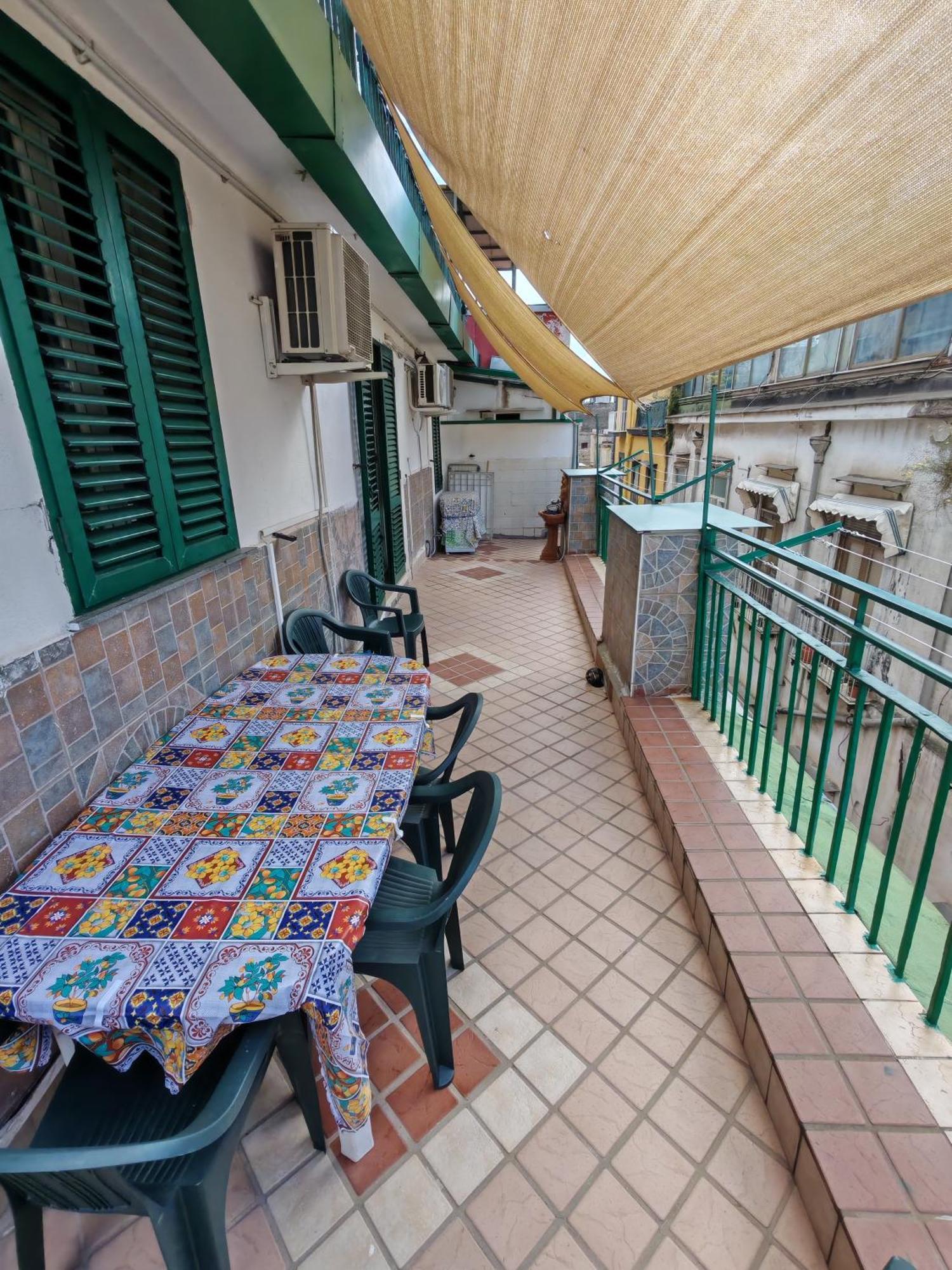 Spaccanapoli House Exterior foto
